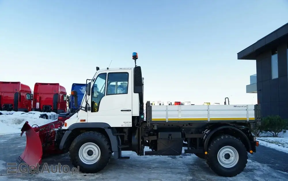 MERCEDES-BENZ UNIMOG  U300 / 4X4 / WYWROTKA 3 STRONNA / PŁUG / KOMUNALNY / HYDROZŁĄCZA / EPS + SPRZĘGŁO 