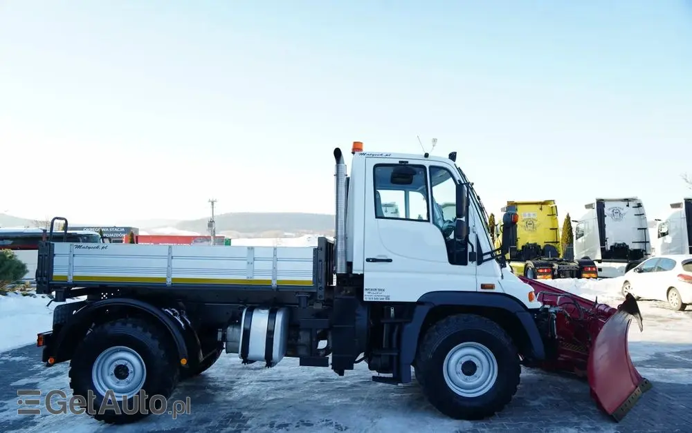 MERCEDES-BENZ UNIMOG  U300 / 4X4 / WYWROTKA 3 STRONNA / PŁUG / KOMUNALNY / HYDROZŁĄCZA / EPS + SPRZĘGŁO 