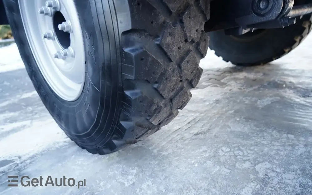 MERCEDES-BENZ UNIMOG  U300 / 4X4 / WYWROTKA 3 STRONNA / PŁUG / KOMUNALNY / HYDROZŁĄCZA / EPS + SPRZĘGŁO 