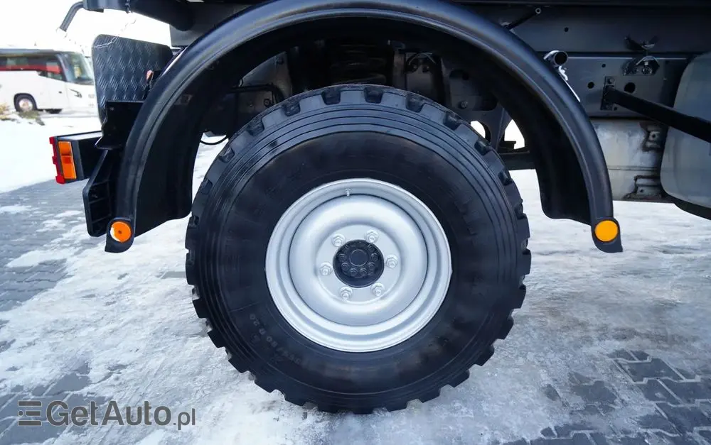 MERCEDES-BENZ UNIMOG  U300 / 4X4 / WYWROTKA 3 STRONNA / PŁUG / KOMUNALNY / HYDROZŁĄCZA / EPS + SPRZĘGŁO 