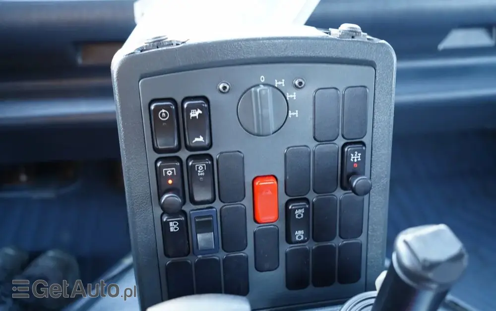 MERCEDES-BENZ UNIMOG  U300 / 4X4 / WYWROTKA 3 STRONNA / PŁUG / KOMUNALNY / HYDROZŁĄCZA / EPS + SPRZĘGŁO 