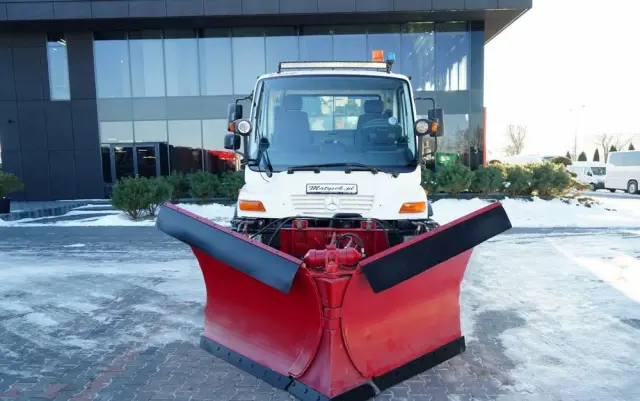 MERCEDES-BENZ UNIMOG  U300 / 4X4 / WYWROTKA 3 STRONNA / PŁUG / KOMUNALNY / HYDROZŁĄCZA / EPS + SPRZĘGŁO 