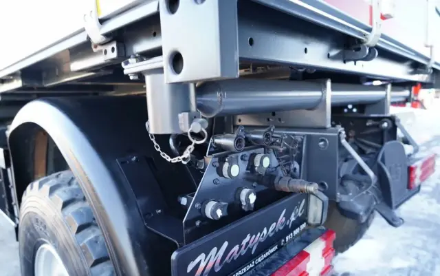 MERCEDES-BENZ UNIMOG  U300 / 4X4 / WYWROTKA 3 STRONNA / PŁUG / KOMUNALNY / HYDROZŁĄCZA / EPS + SPRZĘGŁO 