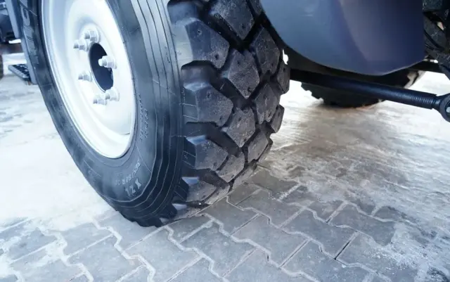 MERCEDES-BENZ UNIMOG  U300 / 4X4 / WYWROTKA 3 STRONNA / PŁUG / KOMUNALNY / HYDROZŁĄCZA / EPS + SPRZĘGŁO 