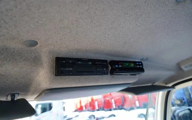 MERCEDES-BENZ UNIMOG  U300 / 4X4 / WYWROTKA 3 STRONNA / PŁUG / KOMUNALNY / HYDROZŁĄCZA / EPS + SPRZĘGŁO 