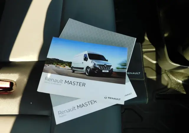 RENAULT Master 
