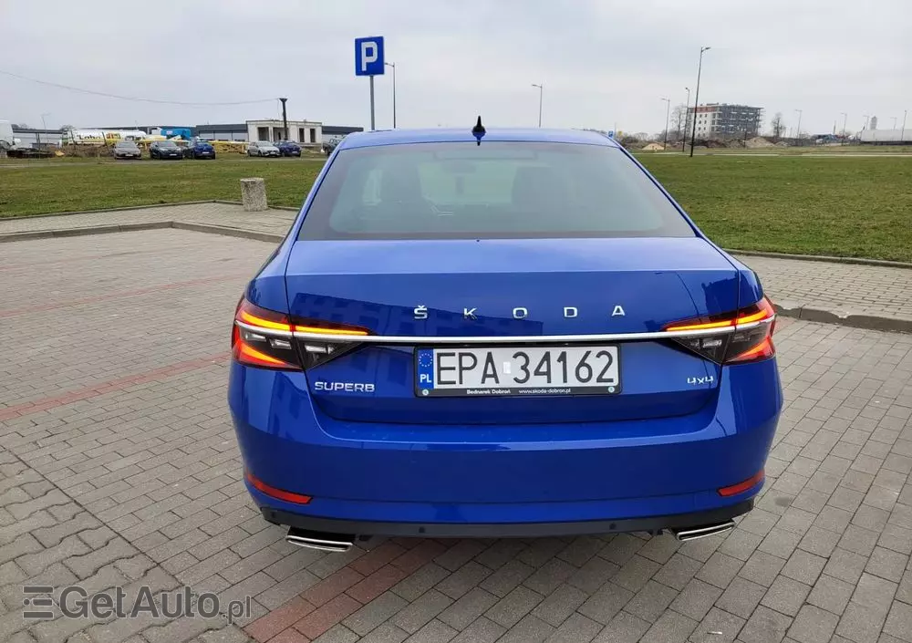 SKODA Superb 2.0 TSI 4x4 Style DSG