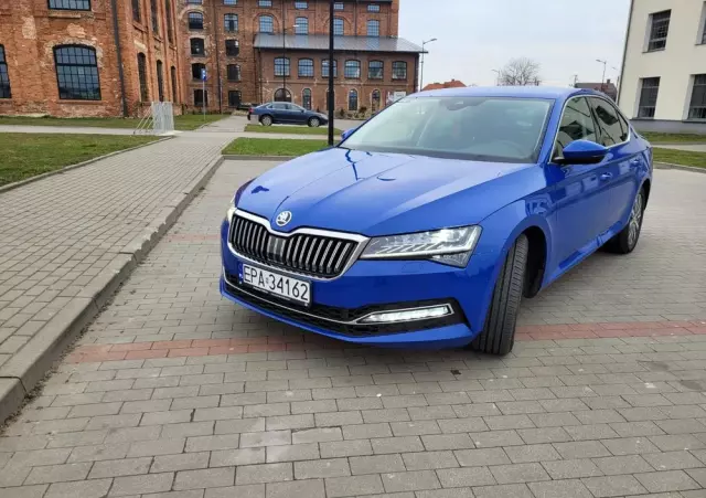 SKODA Superb 2.0 TSI 4x4 Style DSG