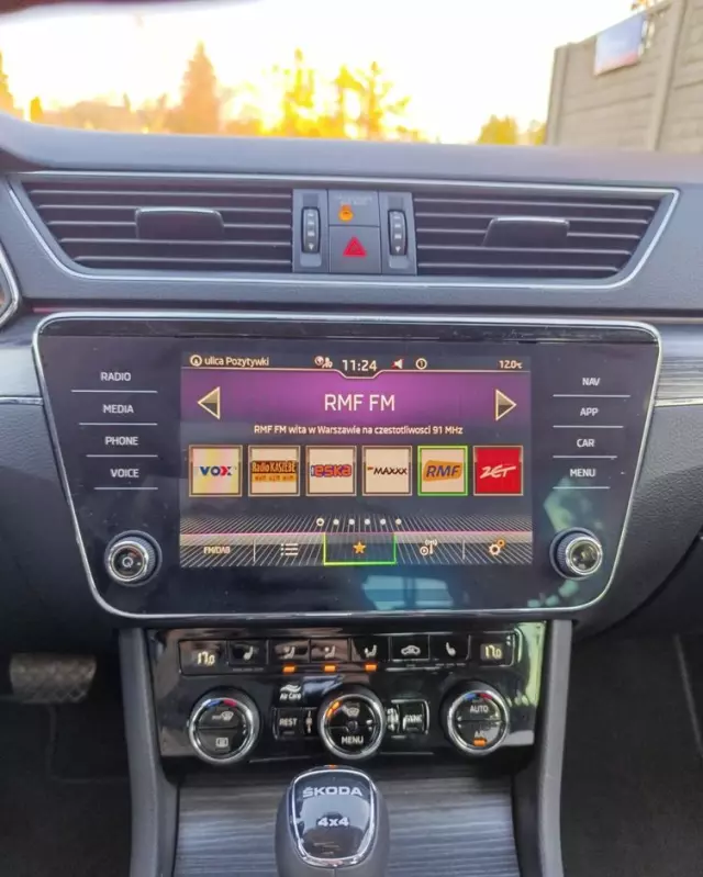 SKODA Superb 2.0 TSI 4x4 Style DSG