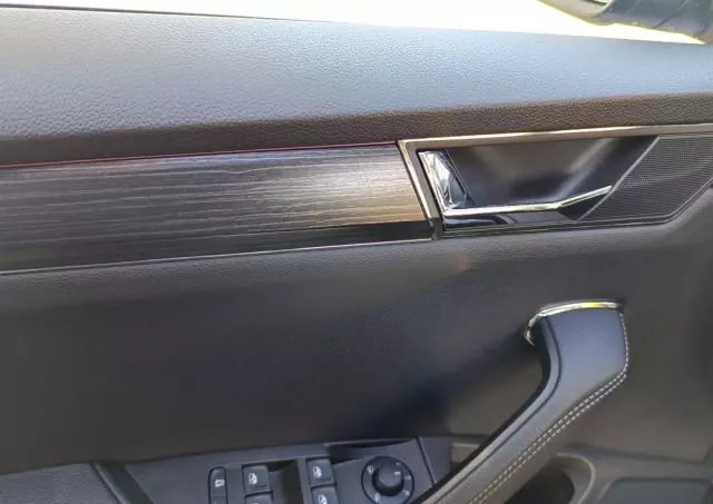 SKODA Superb 2.0 TSI 4x4 Style DSG