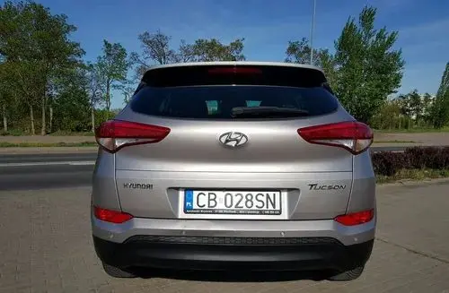 HYUNDAI Tucson 