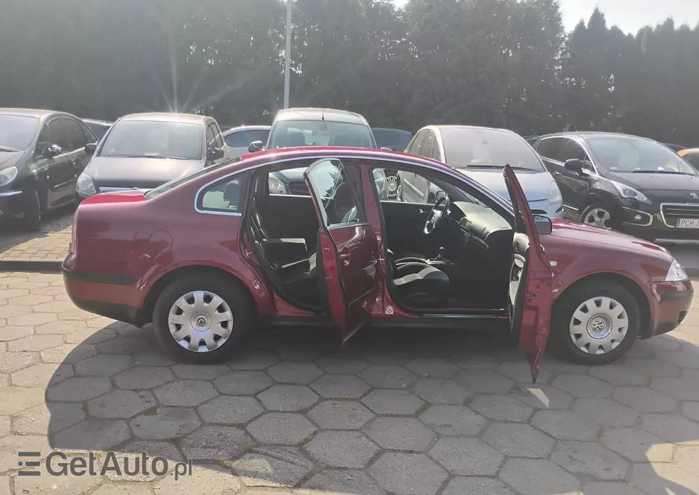 VOLKSWAGEN Passat 1.8T Comfortline