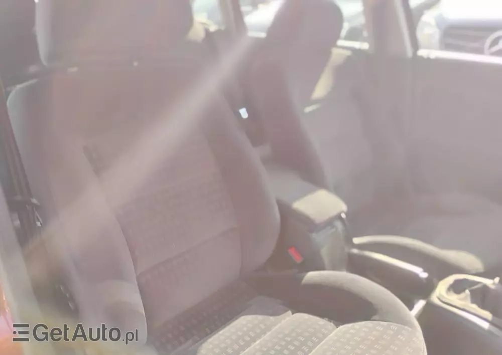 VOLKSWAGEN Passat 1.8T Comfortline