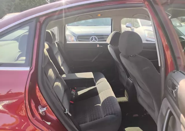 VOLKSWAGEN Passat 1.8T Comfortline