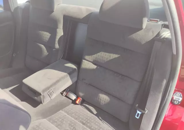 VOLKSWAGEN Passat 1.8T Comfortline