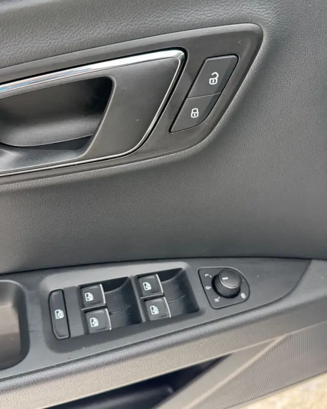 SEAT Leon 1.4 EcoTSI FR Black S&S