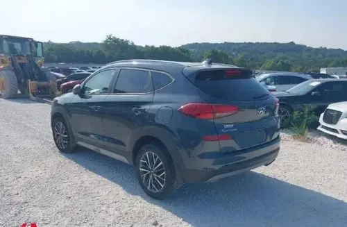 HYUNDAI Tucson 