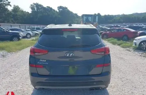 HYUNDAI Tucson 