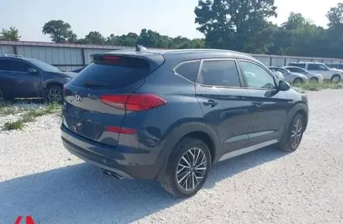 HYUNDAI Tucson 