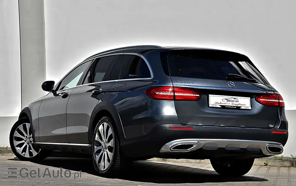 MERCEDES-BENZ Klasa E 220 d 4Matic All-Terrain 9G-TRONIC Avantgarde