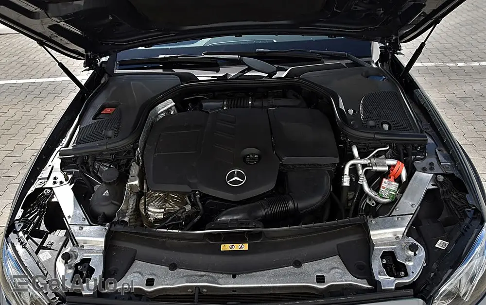 MERCEDES-BENZ Klasa E 220 d 4Matic All-Terrain 9G-TRONIC Avantgarde