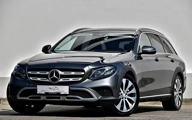 MERCEDES-BENZ Klasa E 220 d 4Matic All-Terrain 9G-TRONIC Avantgarde