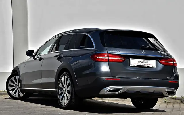 MERCEDES-BENZ Klasa E 220 d 4Matic All-Terrain 9G-TRONIC Avantgarde