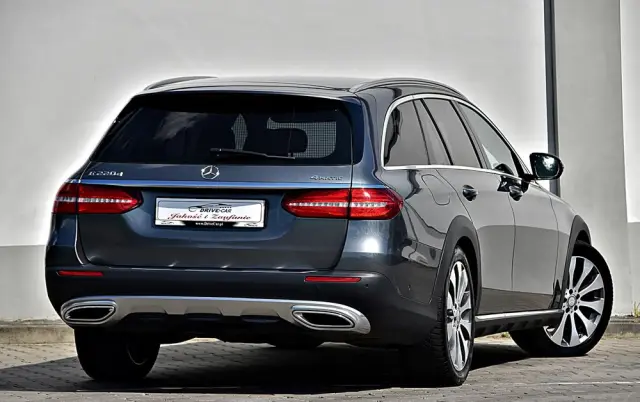 MERCEDES-BENZ Klasa E 220 d 4Matic All-Terrain 9G-TRONIC Avantgarde