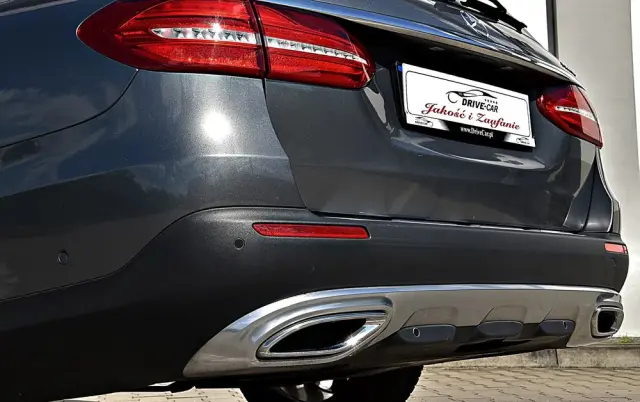 MERCEDES-BENZ Klasa E 220 d 4Matic All-Terrain 9G-TRONIC Avantgarde