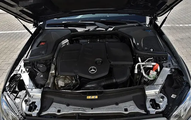 MERCEDES-BENZ Klasa E 220 d 4Matic All-Terrain 9G-TRONIC Avantgarde