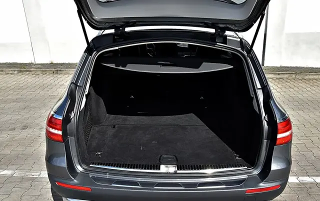 MERCEDES-BENZ Klasa E 220 d 4Matic All-Terrain 9G-TRONIC Avantgarde