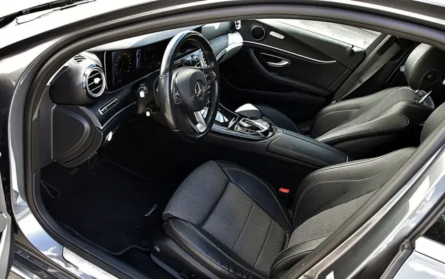 MERCEDES-BENZ Klasa E 220 d 4Matic All-Terrain 9G-TRONIC Avantgarde