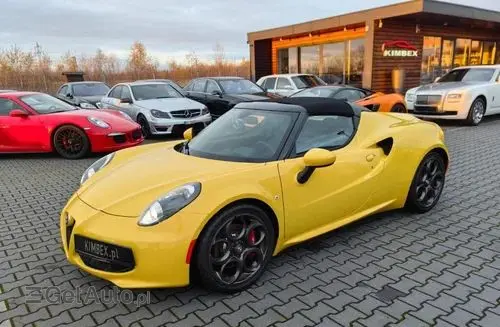 ALFA ROMEO 4C 