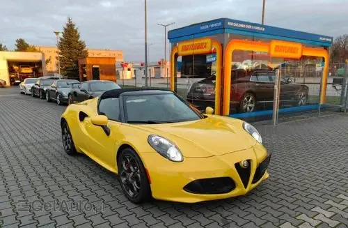 ALFA ROMEO 4C 