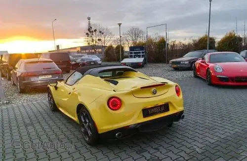 ALFA ROMEO 4C 
