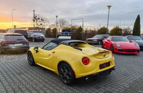 ALFA ROMEO 4C 
