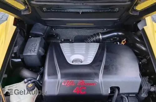 ALFA ROMEO 4C 
