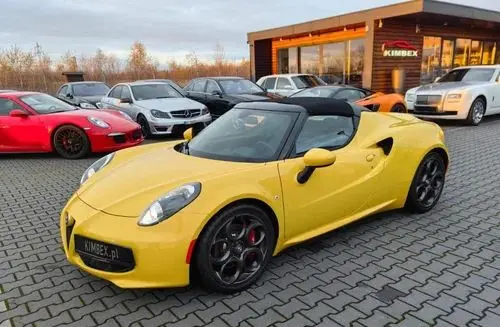 ALFA ROMEO 4C 