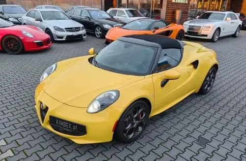 ALFA ROMEO 4C 