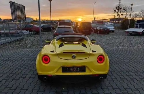 ALFA ROMEO 4C 