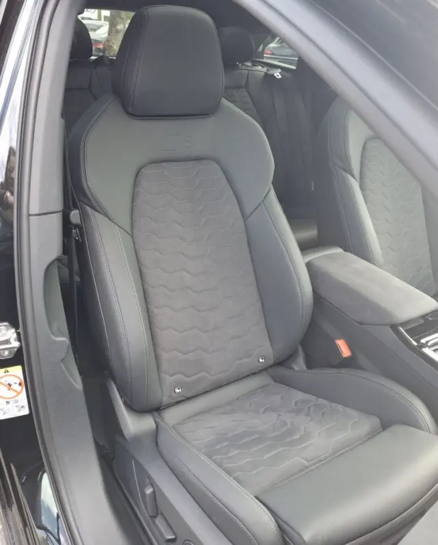 AUDI A6 Sportback e-tron 