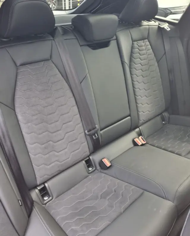 AUDI A6 Sportback e-tron 