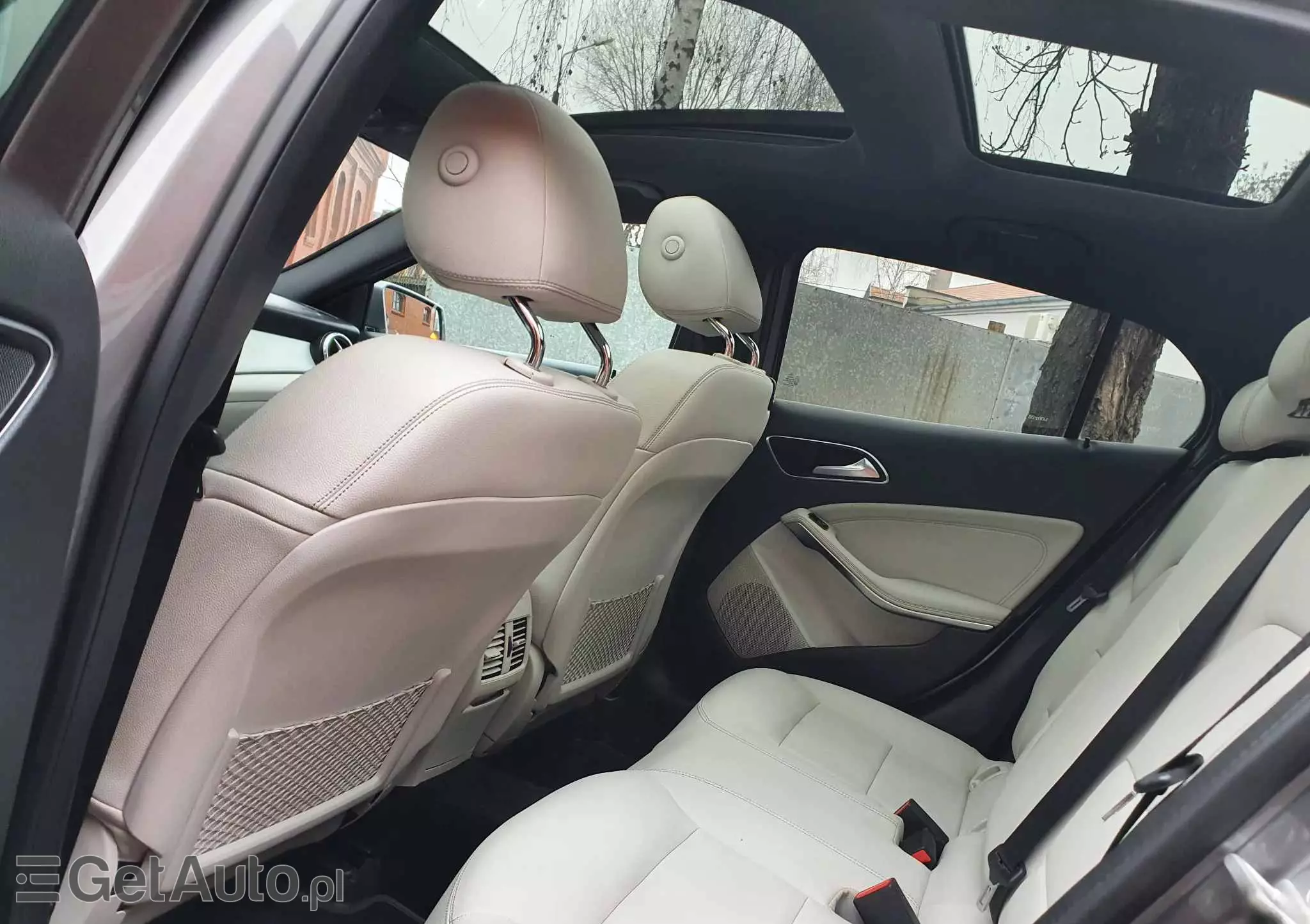 MERCEDES-BENZ GLA 220 d