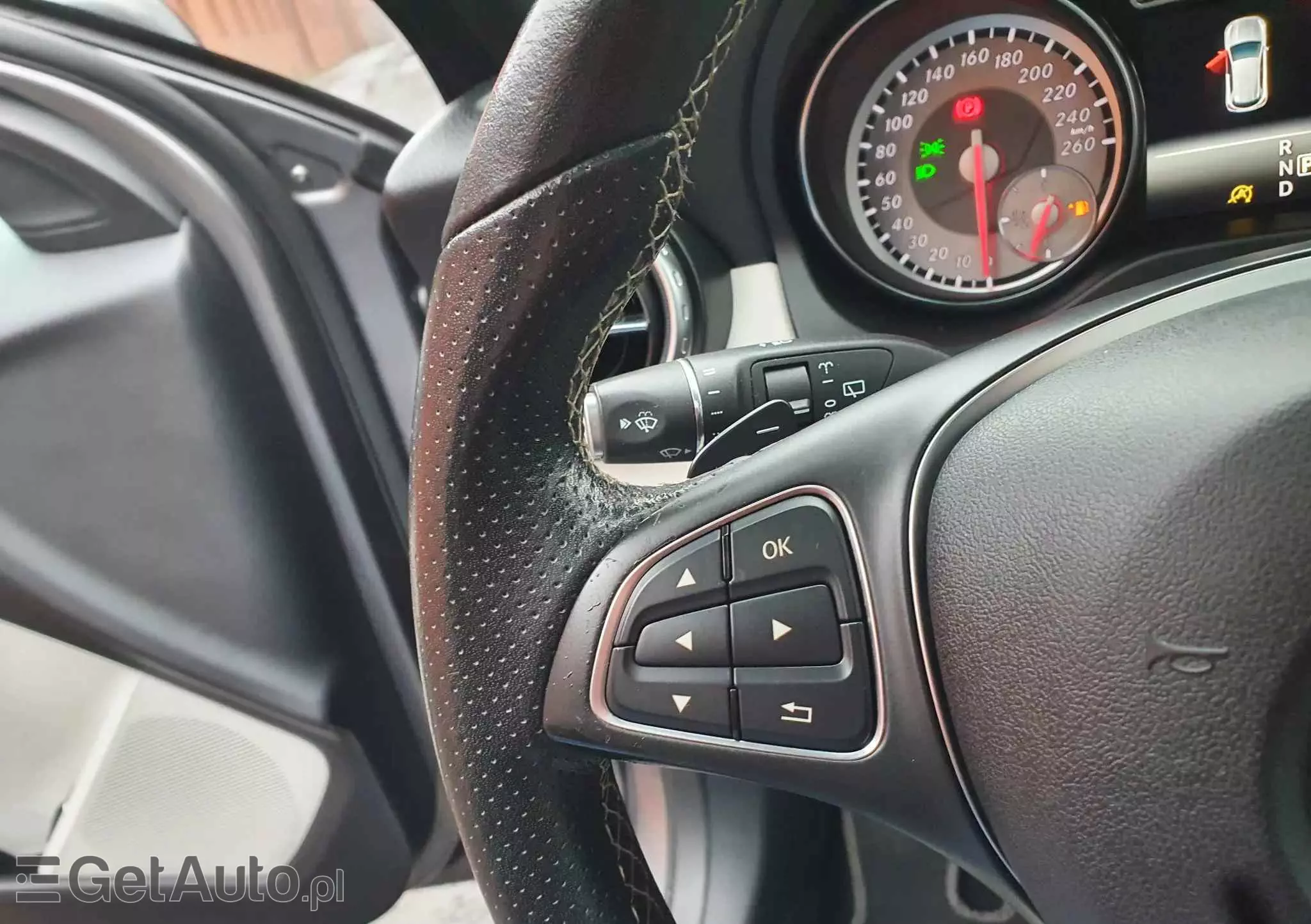 MERCEDES-BENZ GLA 220 d