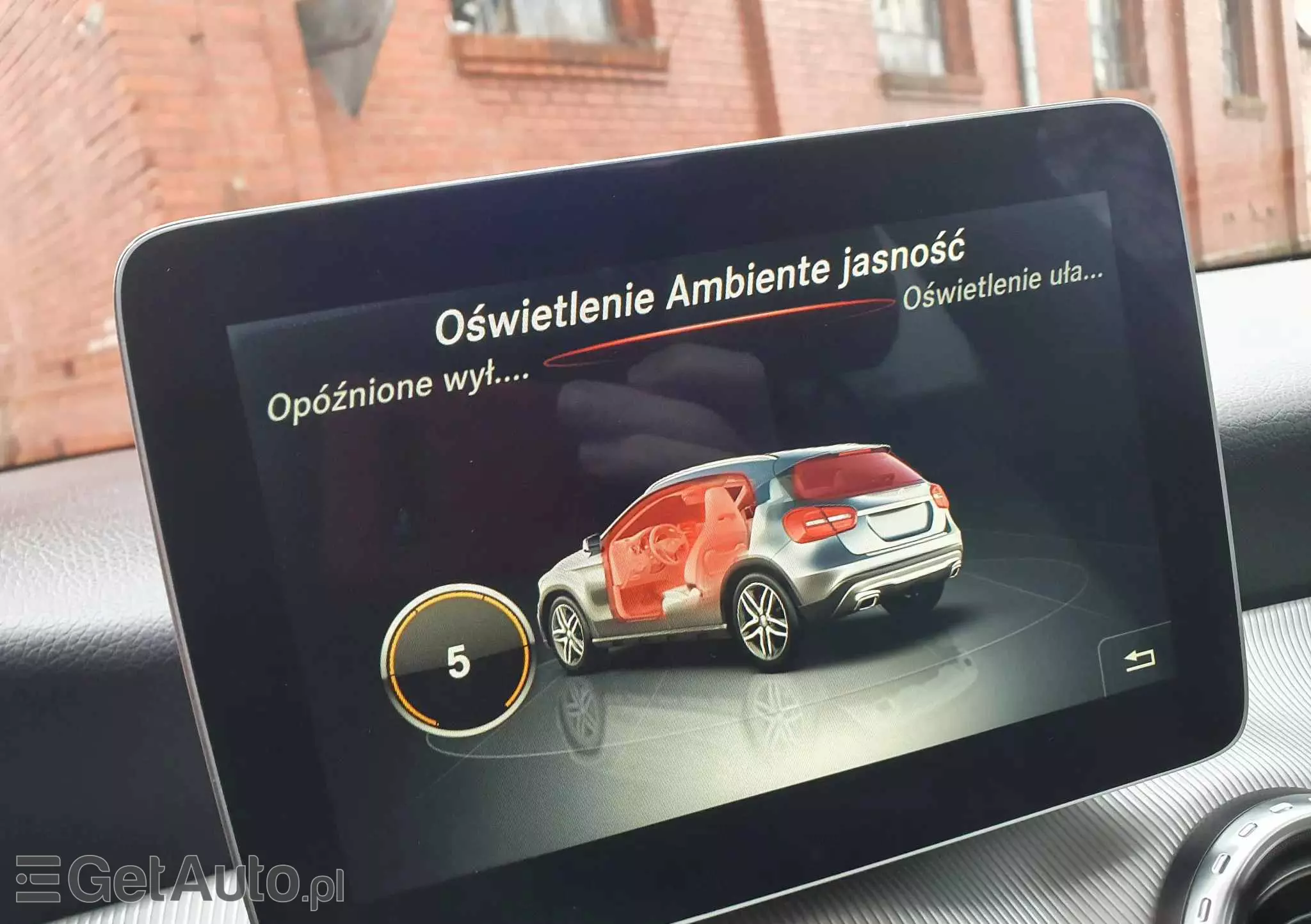 MERCEDES-BENZ GLA 220 d