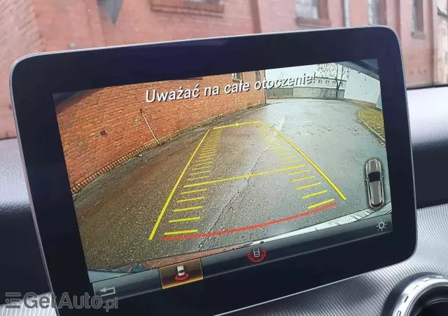 MERCEDES-BENZ GLA 220 d