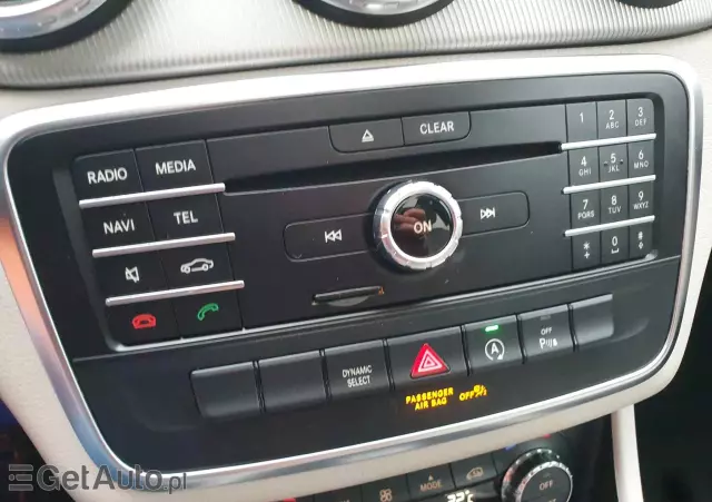 MERCEDES-BENZ GLA 220 d