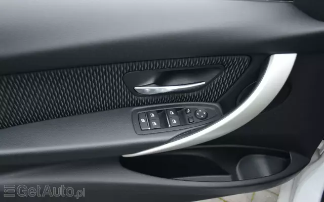 BMW Seria 3 316d Sport Line