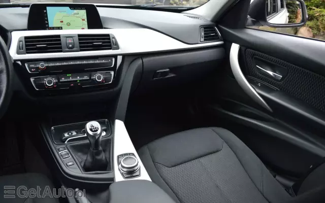 BMW Seria 3 316d Sport Line