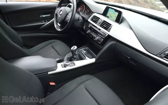 BMW Seria 3 316d Sport Line